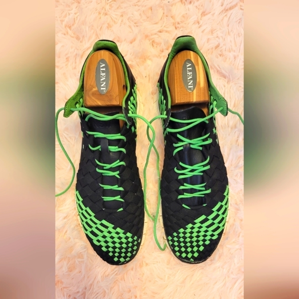 Nike shoes Men's 8, Free Inneva woven.